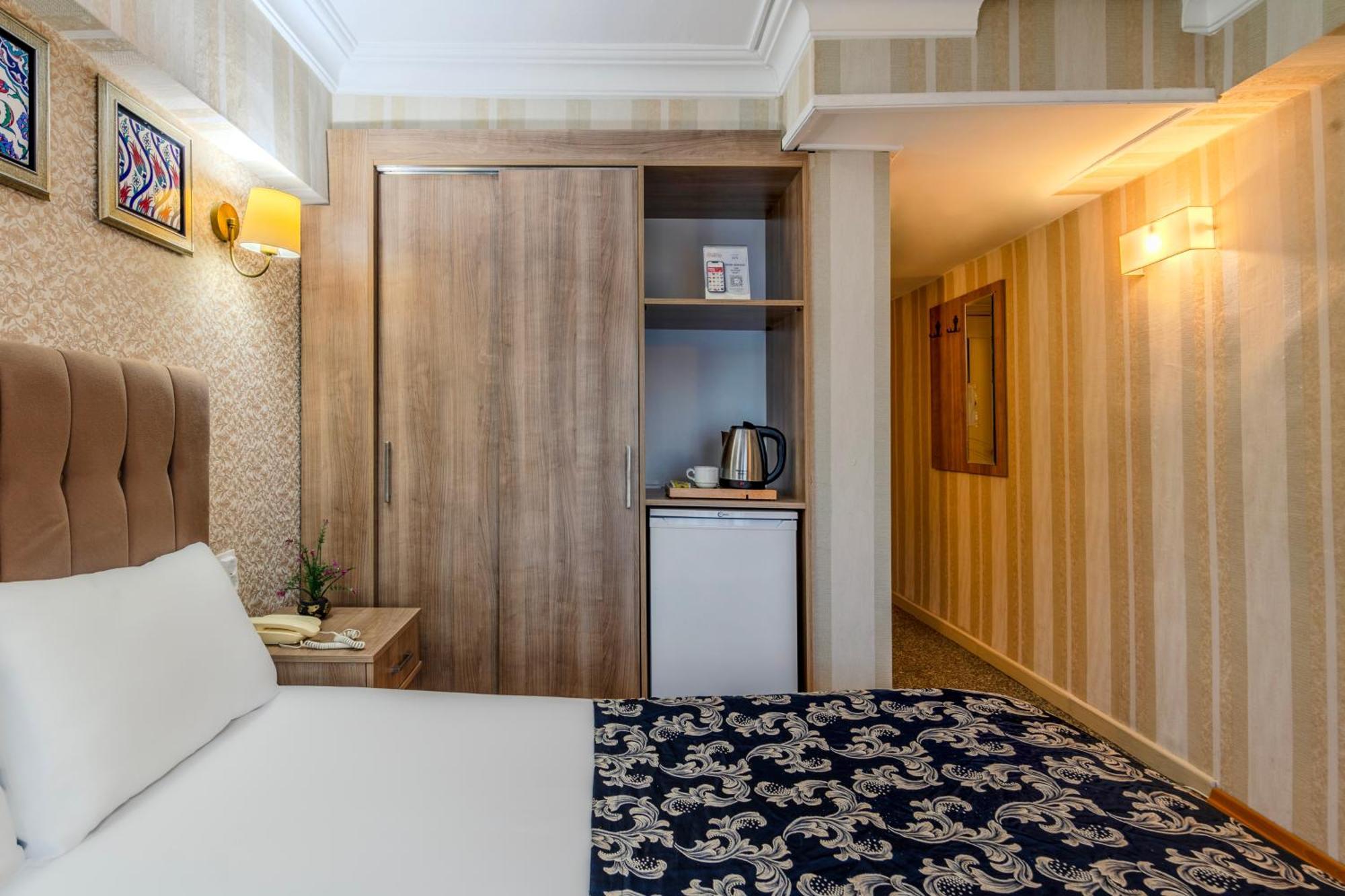 Hamit Hotel Стамбул Экстерьер фото